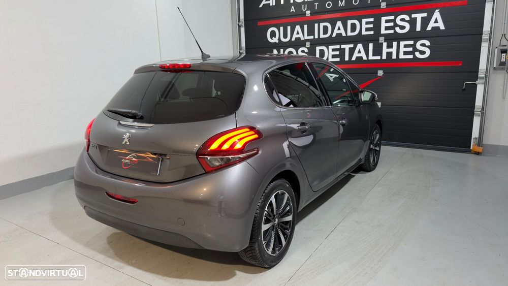 Peugeot 208 PureTech 110 Stop & Start Tech Edition - 8