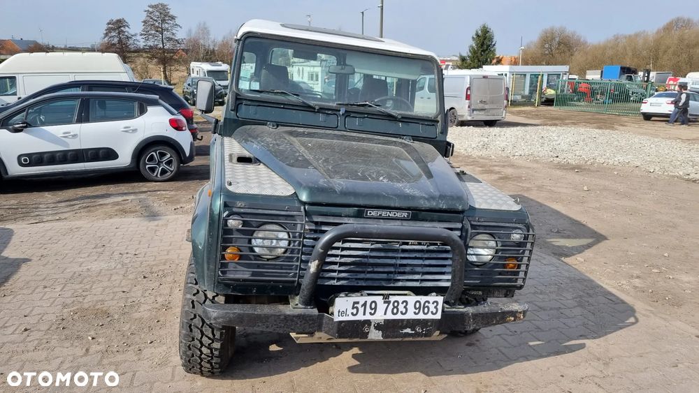 Land Rover Defender - 15