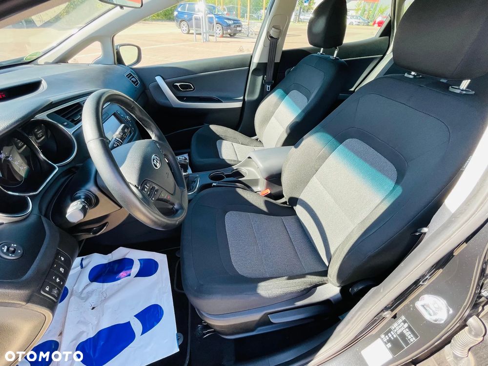 Kia Ceed 1.6 GDI ISG Spirit - 10