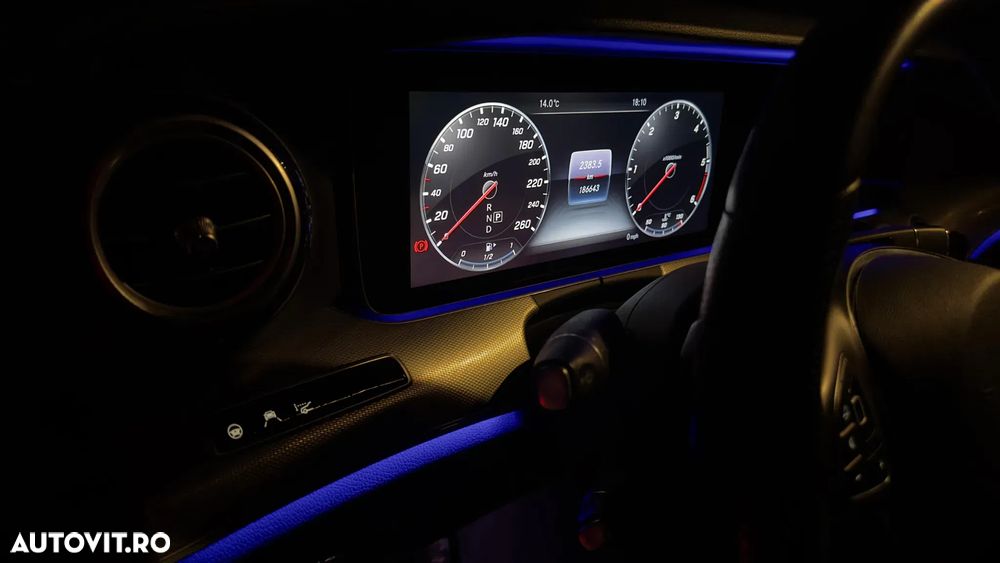 Mercedes-Benz E 220 d 4MATIC 9G-TRONIC Avantgarde - 16