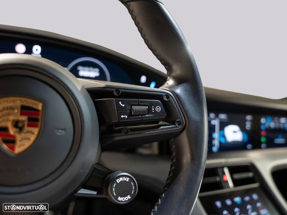 Porsche Taycan - 9
