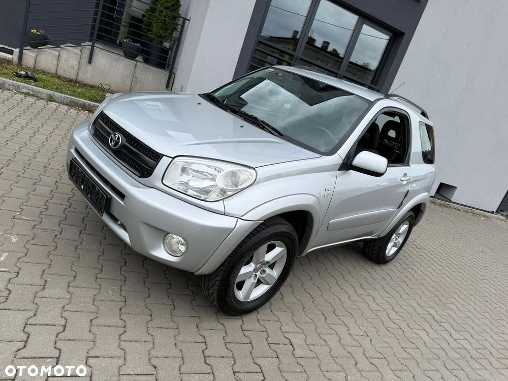 Toyota RAV4 4x4 Edition - 11