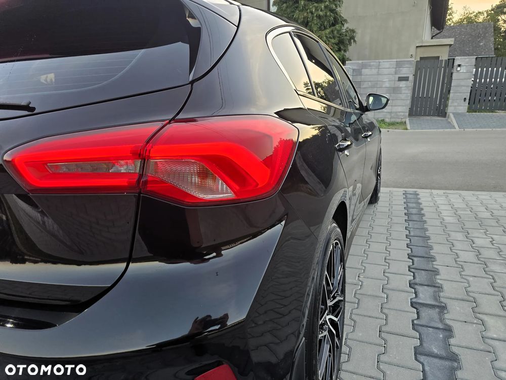 Ford Focus 1.5 EcoBlue STart-Stopp-System TITANIUM - 16