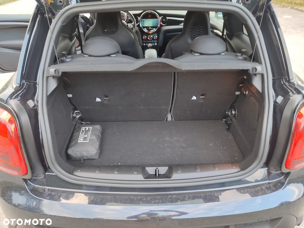 MINI John Cooper Works Standard - 30