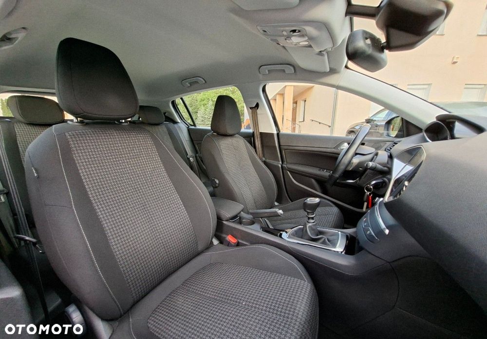 Peugeot 308 - 16