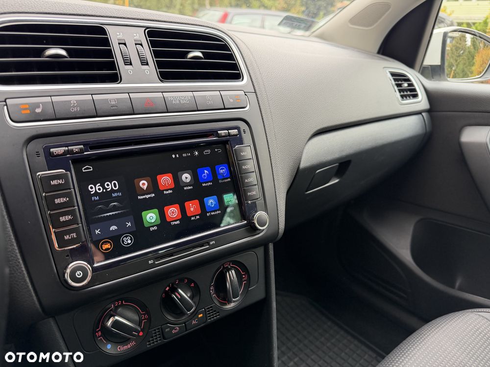 Volkswagen Polo - 7