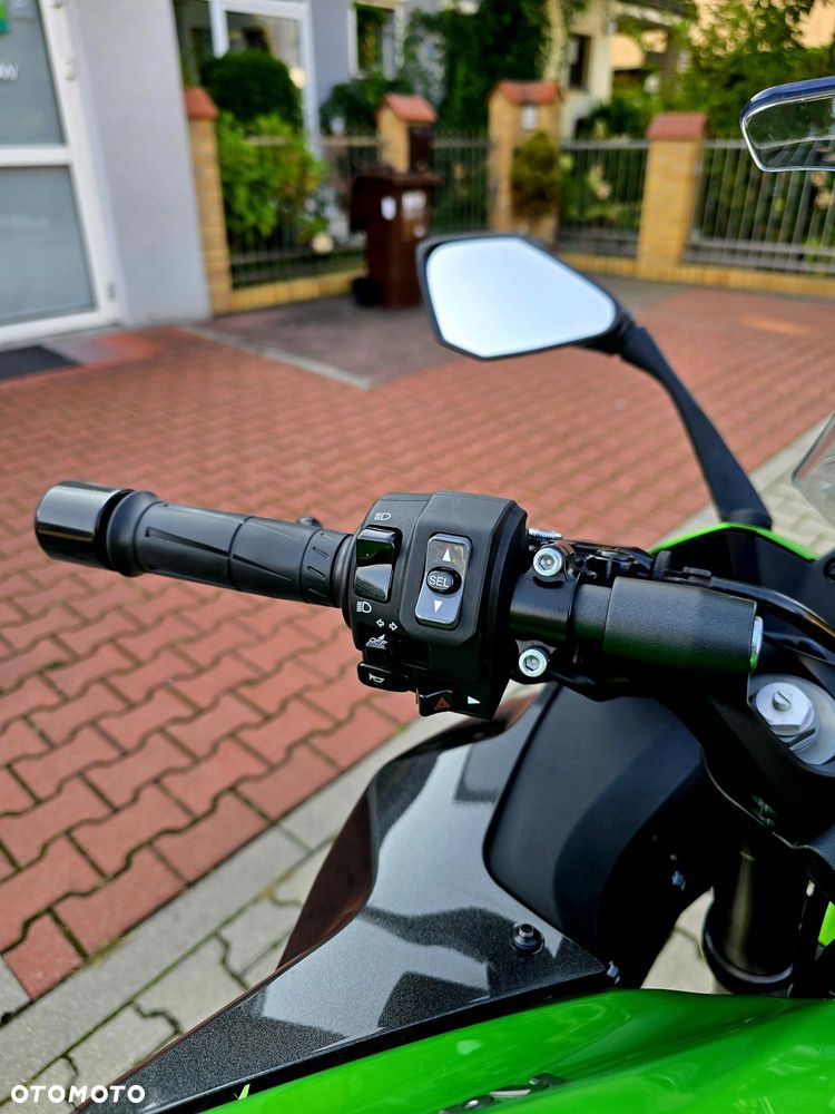 Kawasaki Z - 11