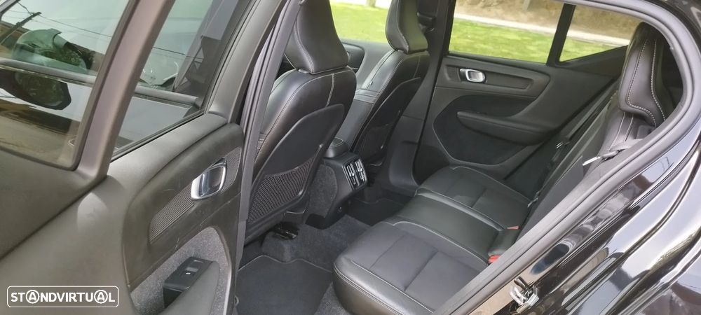 Volvo XC 40 2.0 D3 Momentum Plus - 27