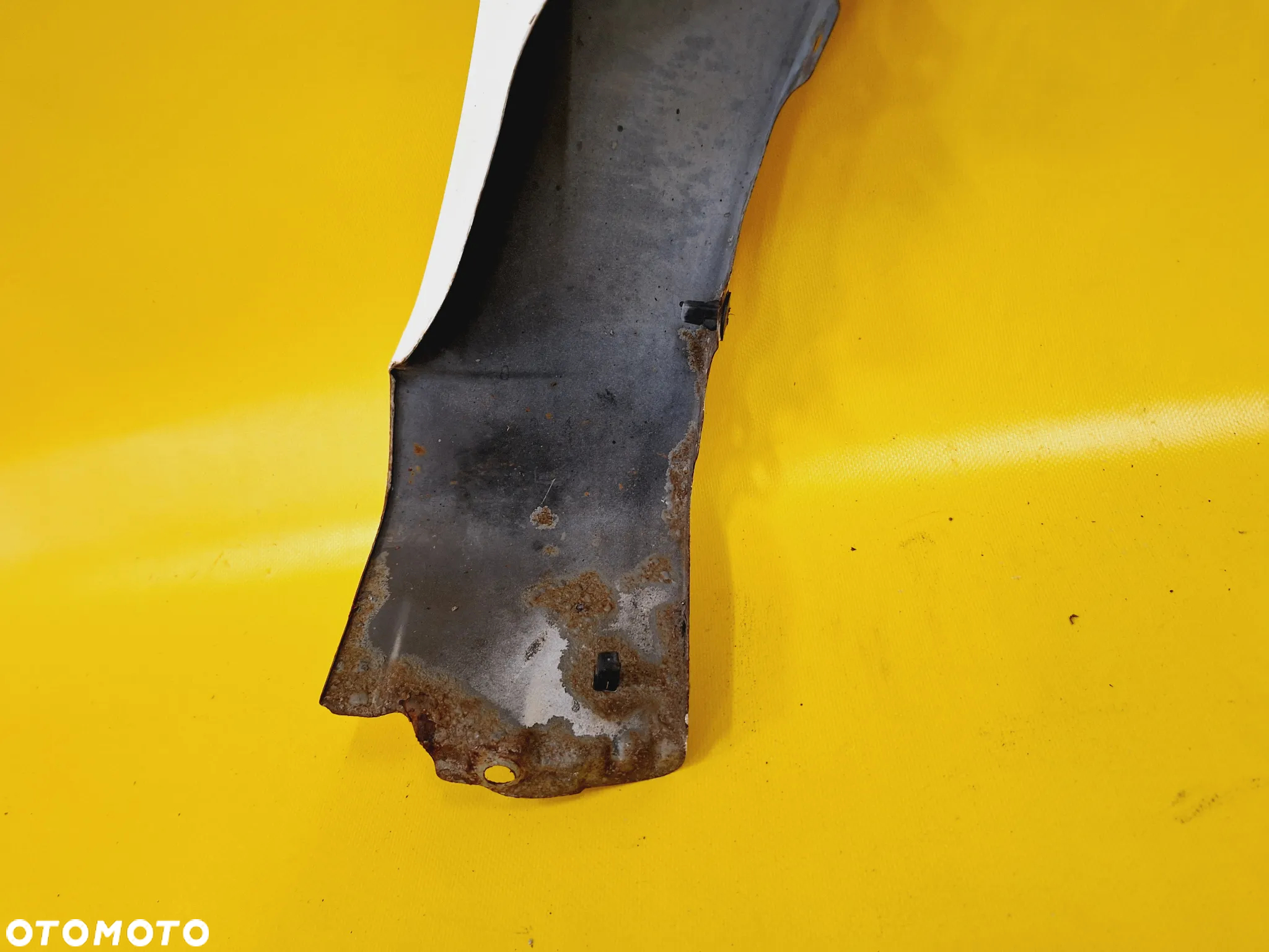 BŁOTNIK LEWY PRZÓD PRZEDNI TOYOTA COROLLA E11 NR594 - 16