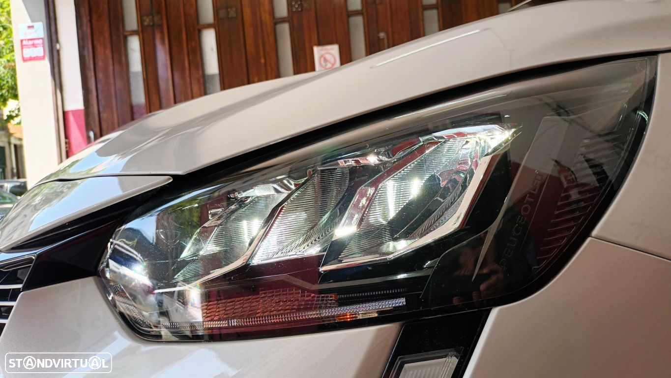 Peugeot e-208 Allure Pack - 19