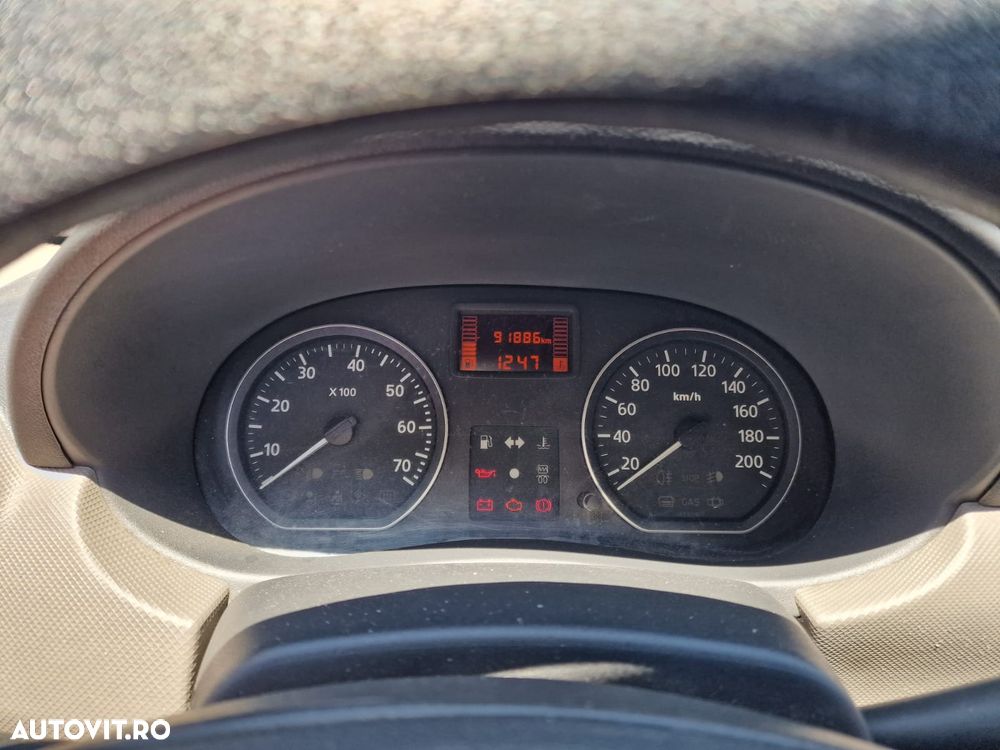 Dacia Logan - 7