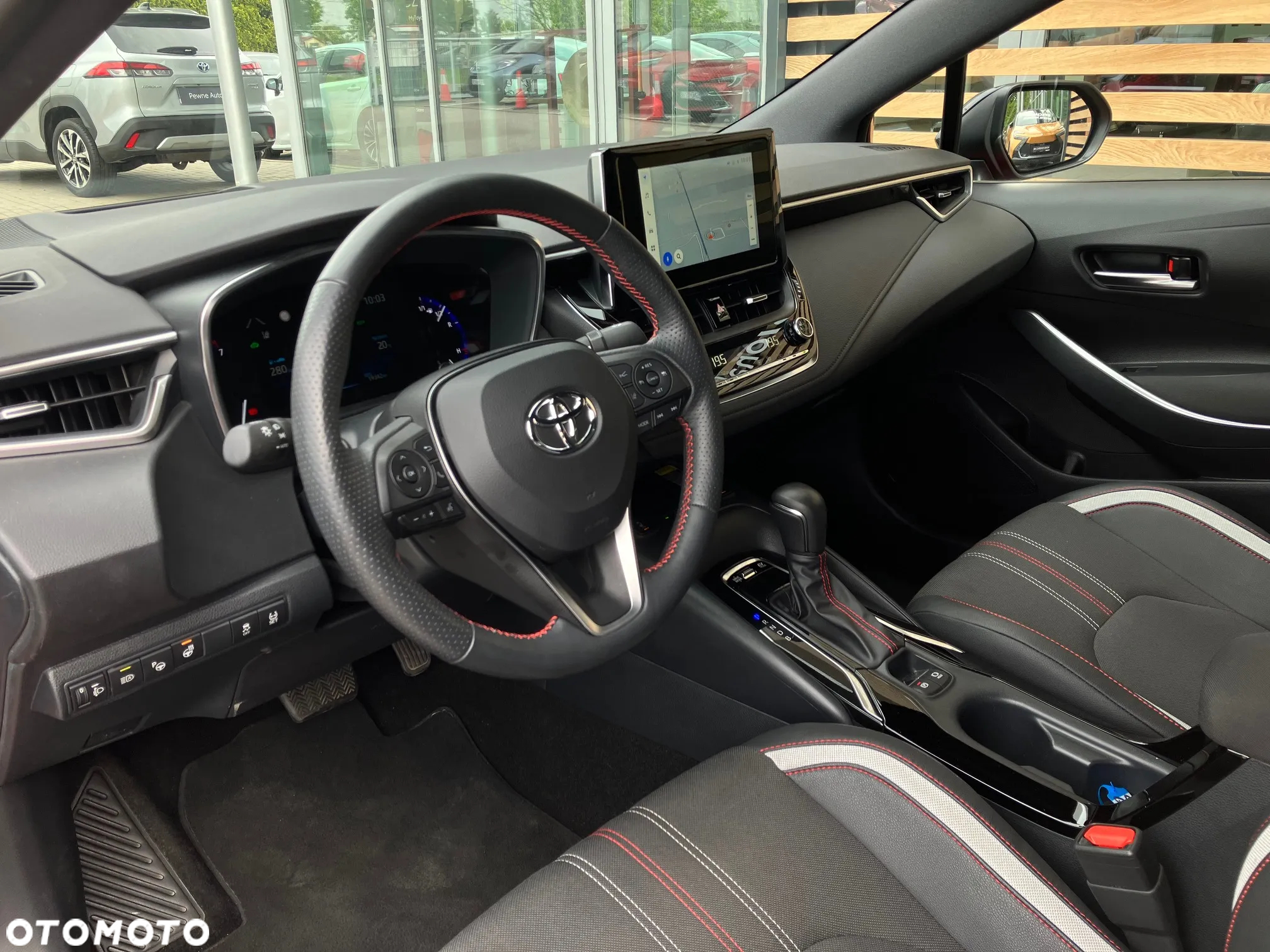 Toyota Corolla 1.8 Hybrid GR Sport Dynamic - 36