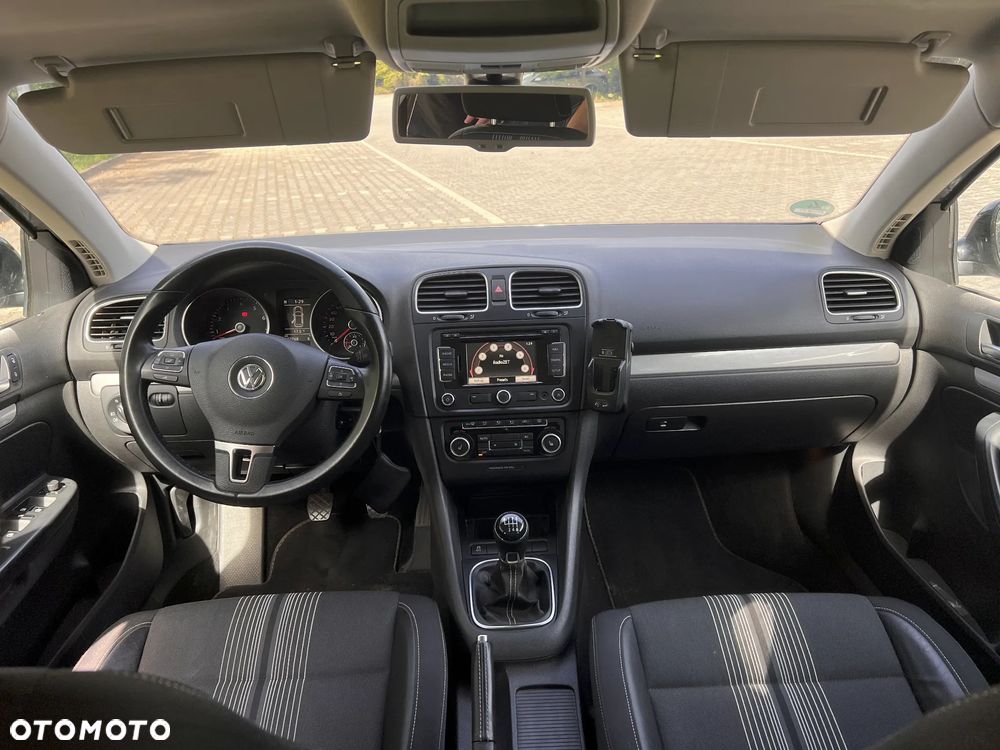 Volkswagen Golf - 16