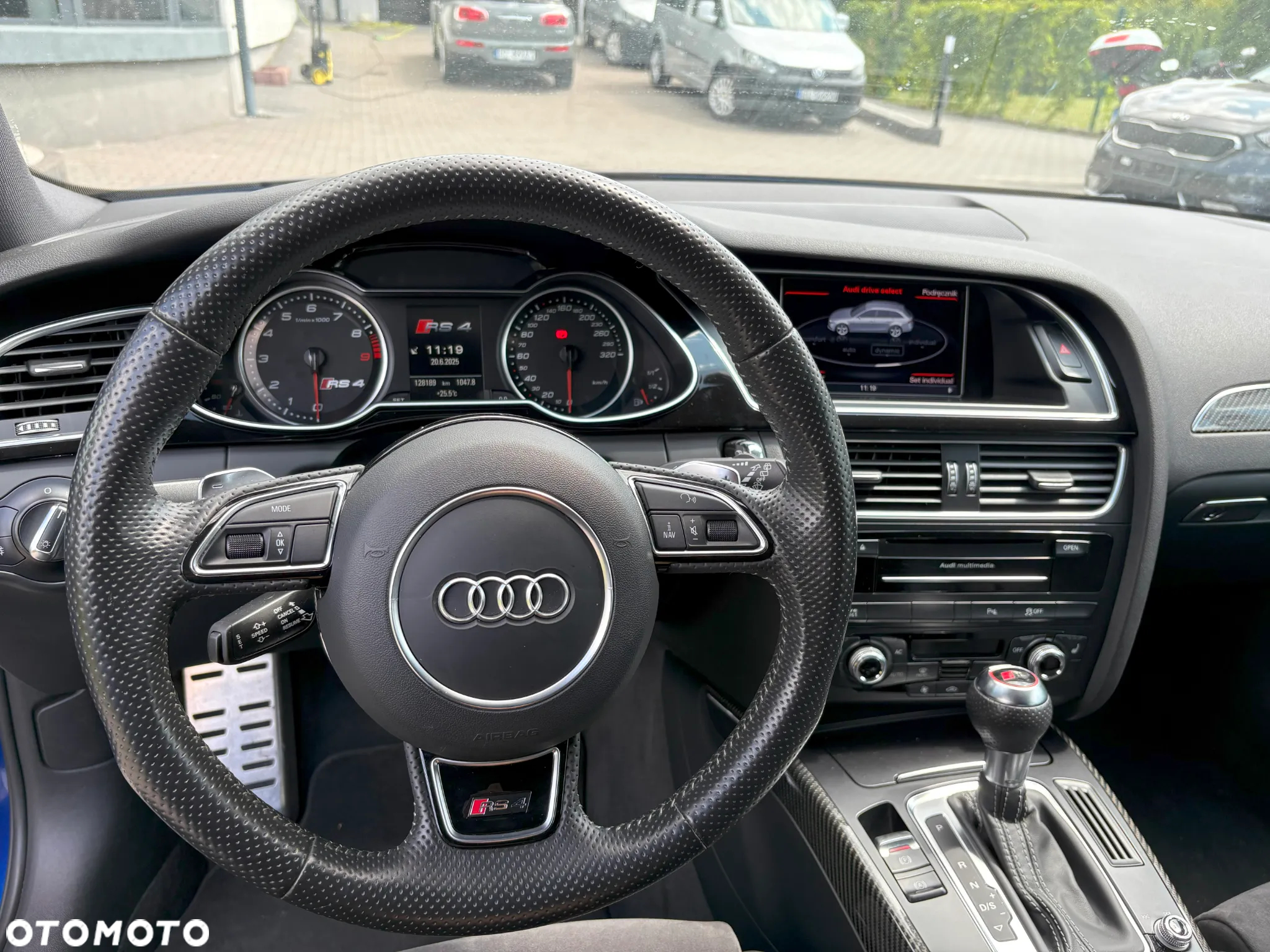 Audi RS4 Standard - 9