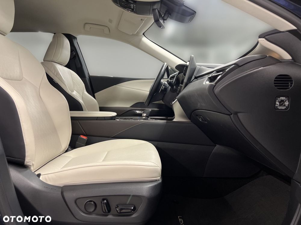 Lexus RX 350h F Sport Design - 11