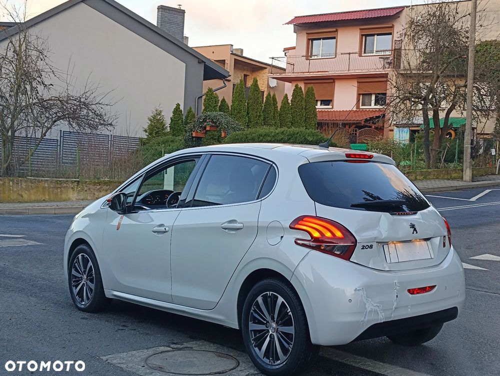 Peugeot 208 PureTech 110 Stop & Start EAT6 Tech Edition - 5