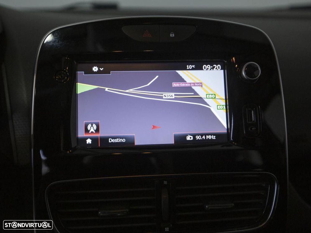 Renault Clio Sport Tourer 0.9 TCe Limited - 17