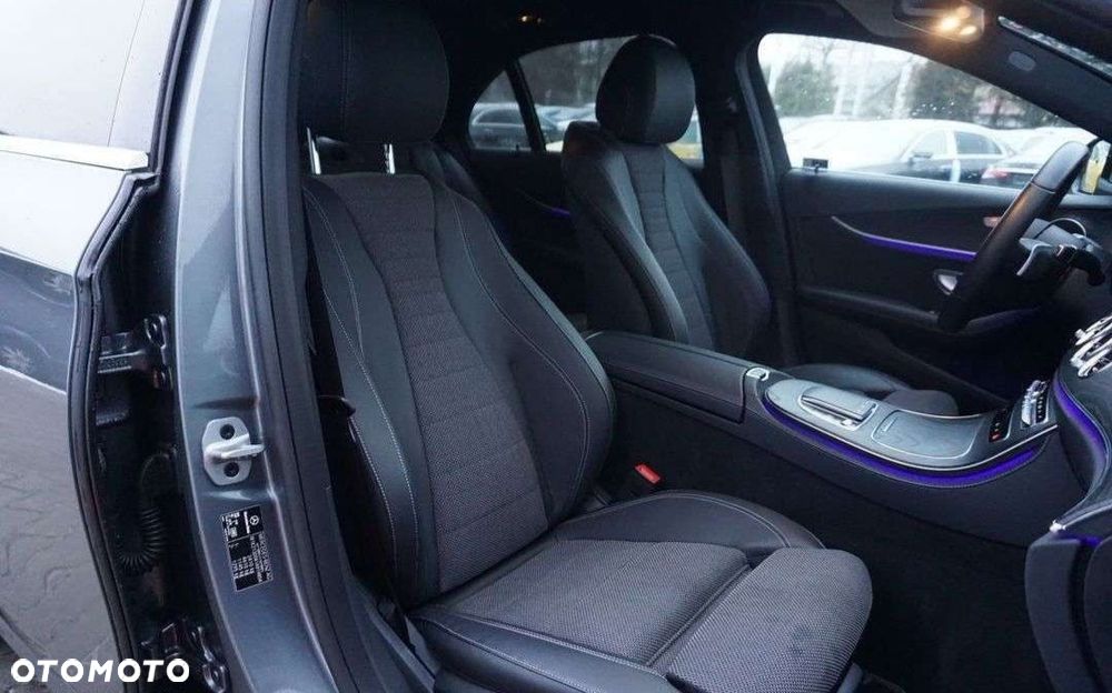 Mercedes-Benz Klasa E 220 d Avantgarde - 8