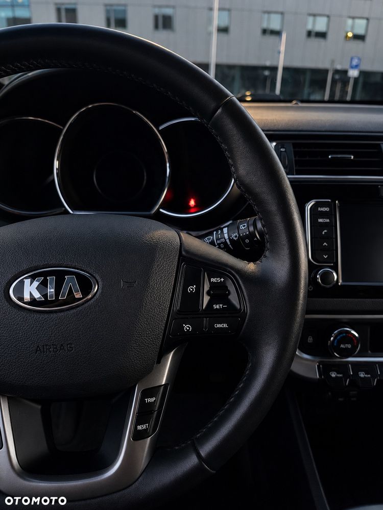 Kia Rio 1.2 Business Line - 25