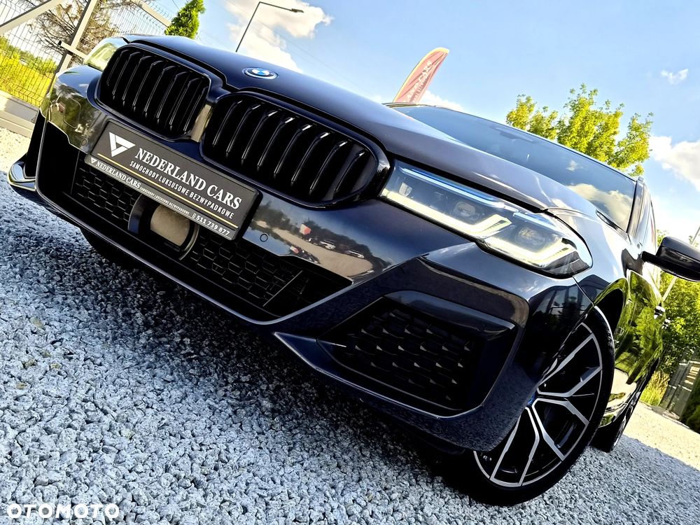 BMW Seria 5 530e M Sport sport - 35