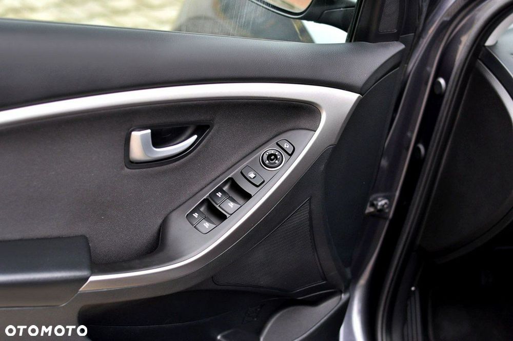 Hyundai i30 1.6 CRDi BlueDrive Premium - 5