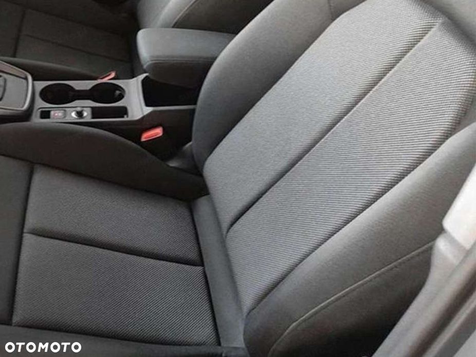 Audi A3 Sportback 30 TFSI mHEV S tronic - 6