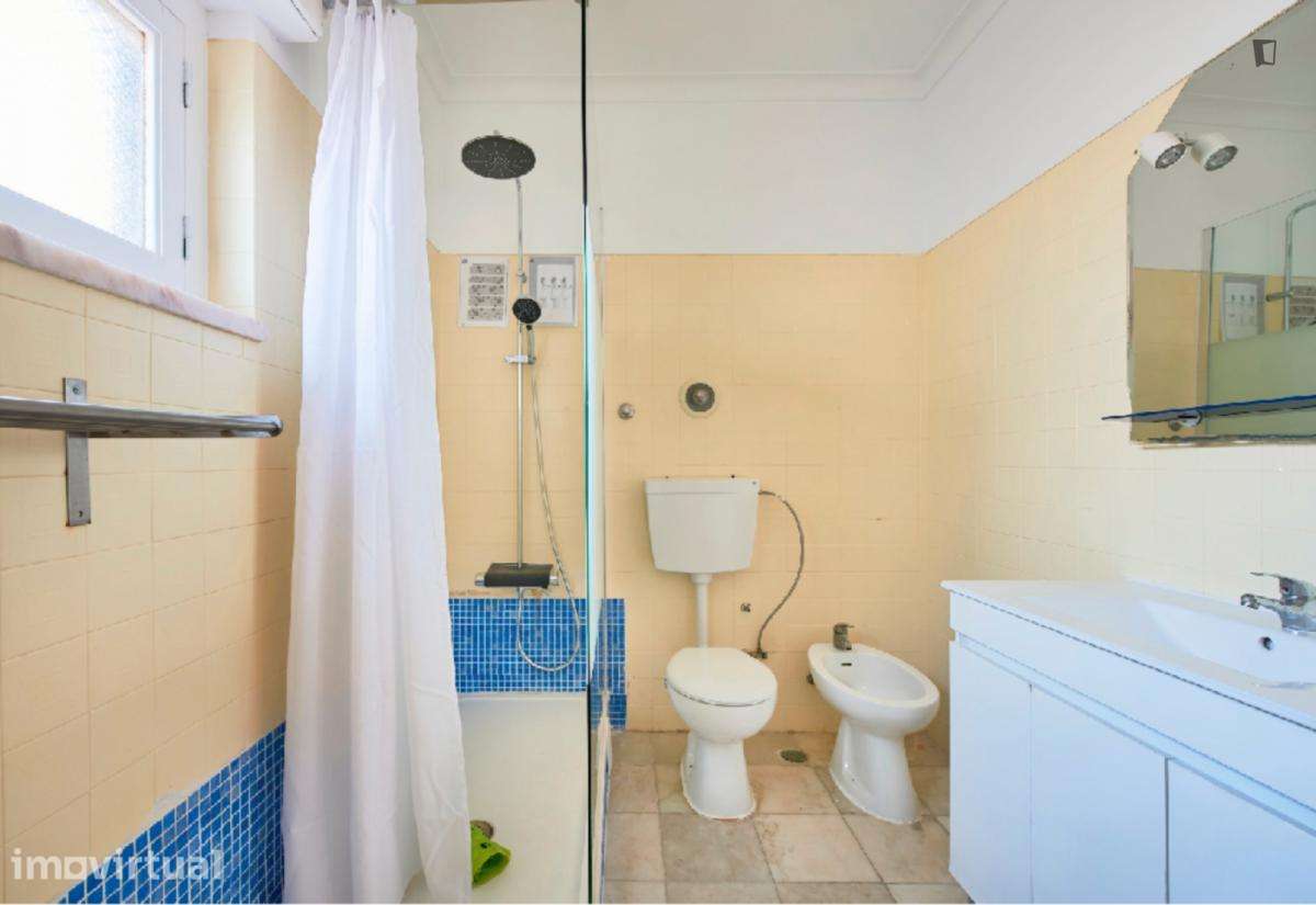Quarto - localizado em Carcavelos Lisbon - Grande imagem: 5/12