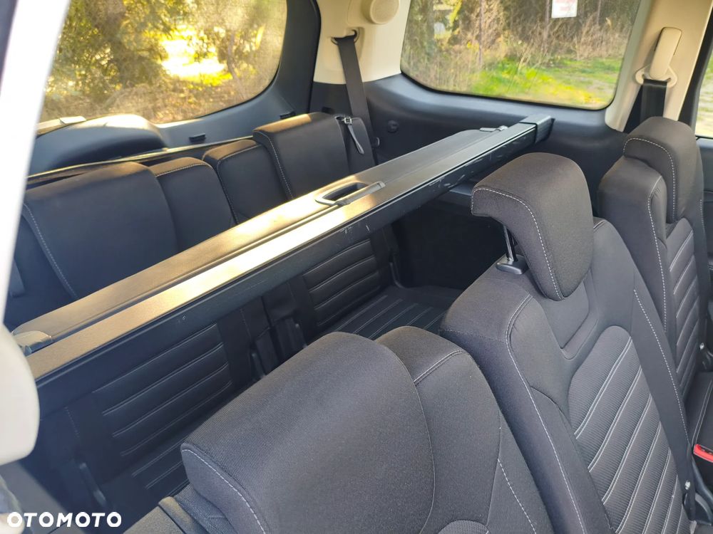 Ford Galaxy 2.0 TDCi Titanium - 12