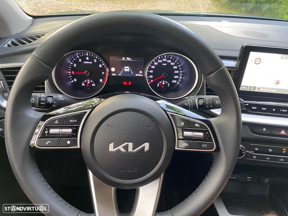 Kia XCeed 1.0 T-GDI Dynamic - 24