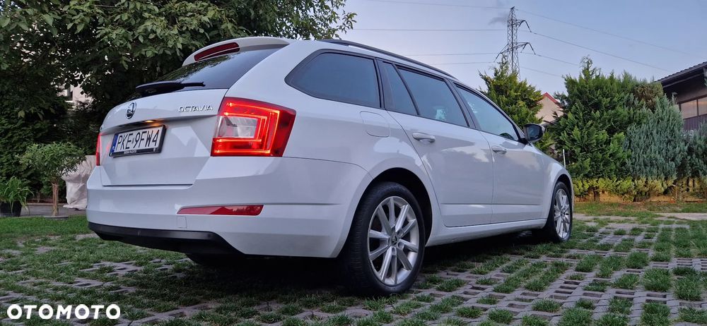 Skoda Octavia 2.0 TDI Style DSG - 2