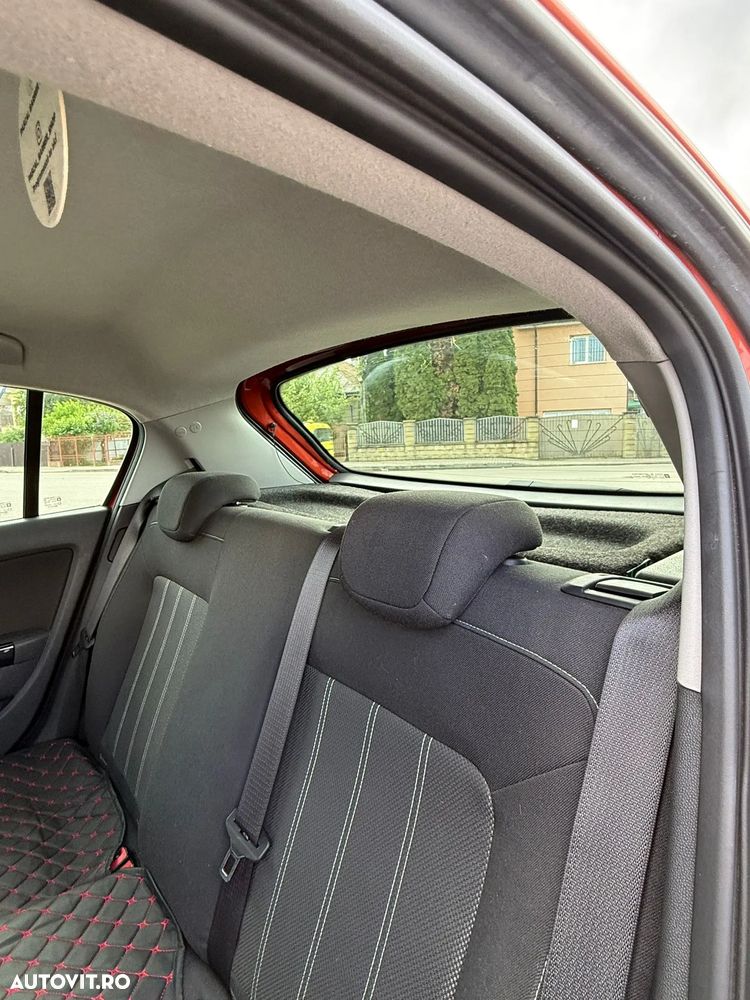 Opel Corsa 1.4 16V Color Edition - 8