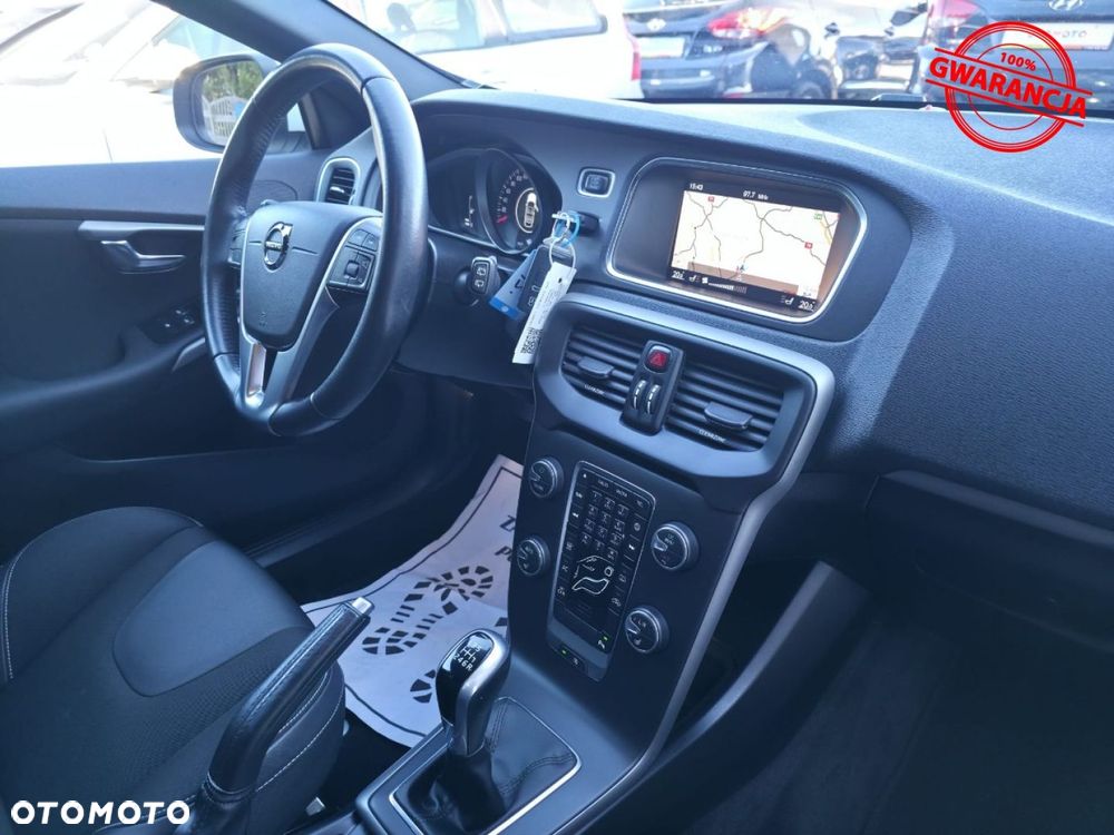 Volvo V40 T2 Inscription - 25
