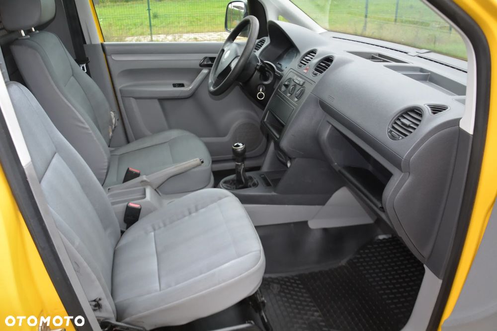 Volkswagen Caddy - 10