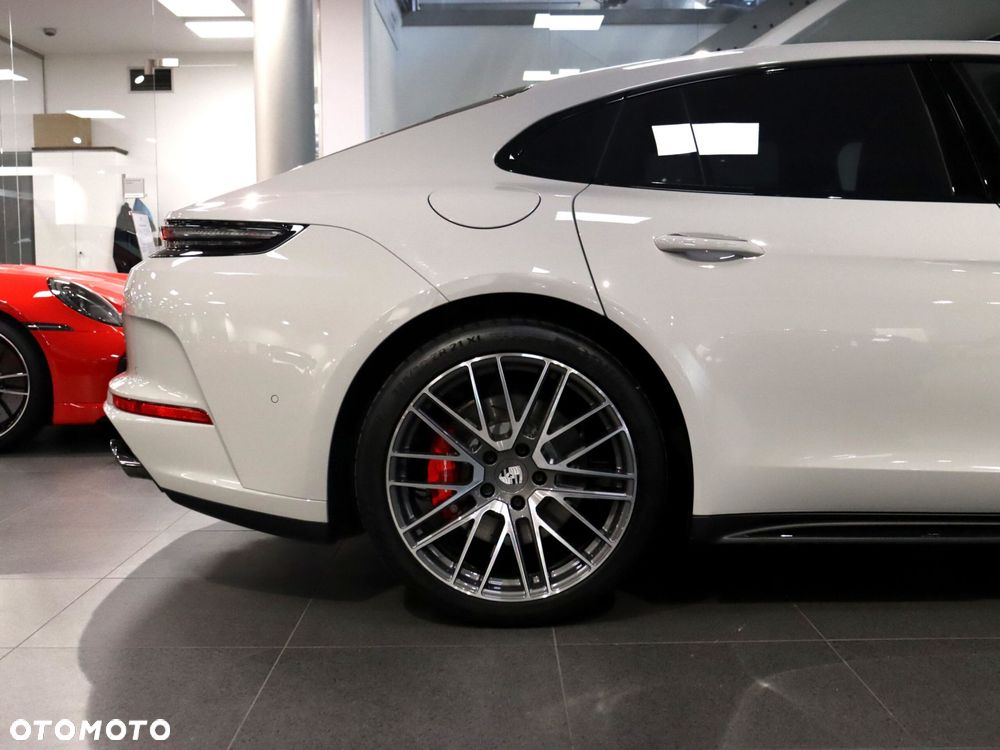 Porsche Panamera 4S E-Hybrid PHEV - 13
