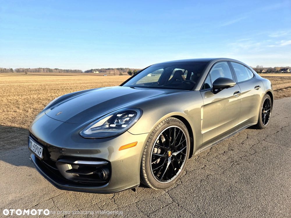 Porsche Panamera 4 Platinum Edition - 1