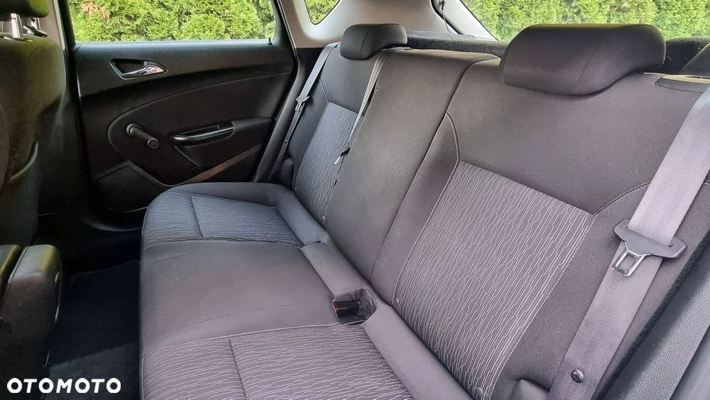 Opel Astra - 16