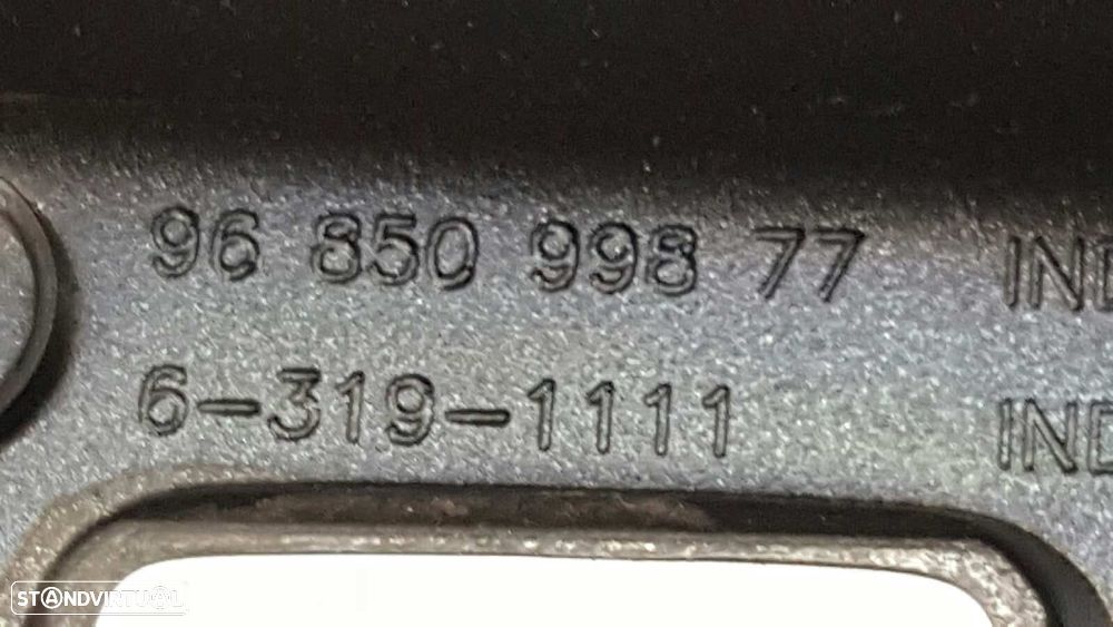 EMBELIZADOR PEUGEOT 3008 PREMIUM - 6