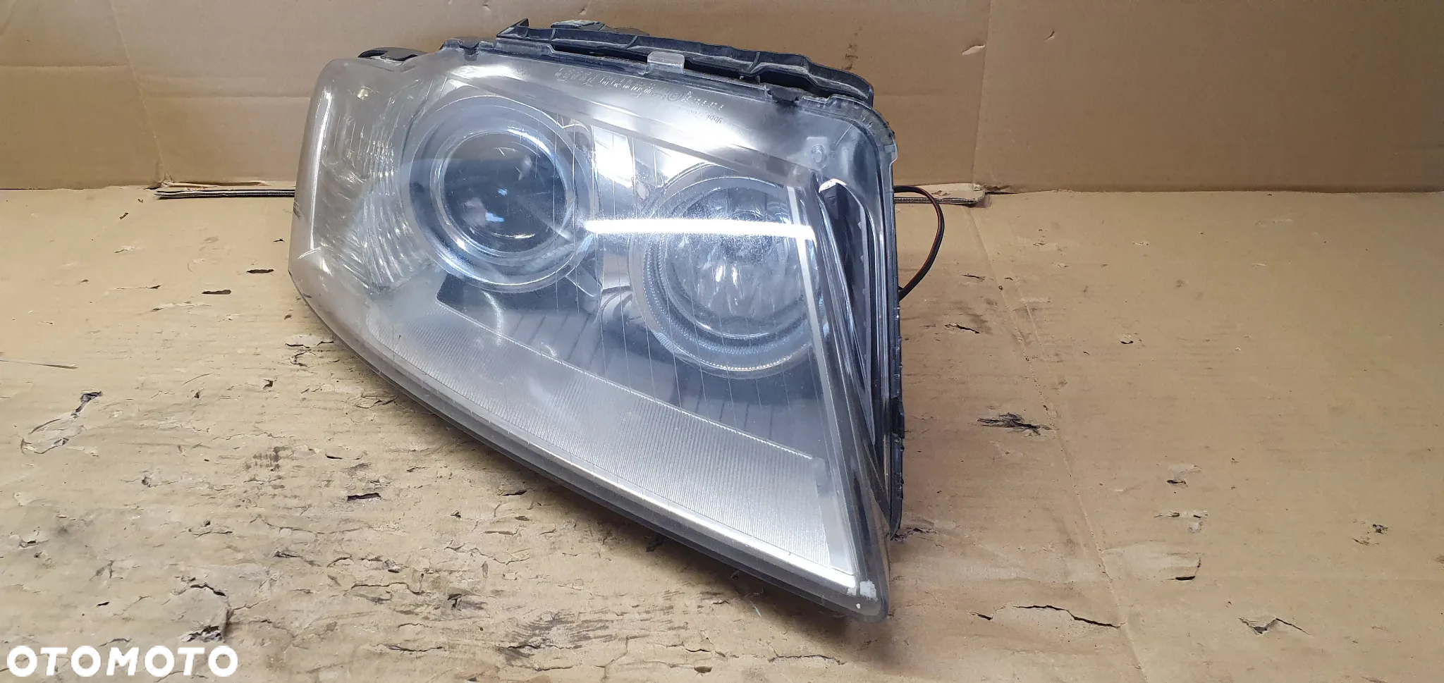 Lampa prawy przód przednia prawa BI XENON skrętny Audi A8 D3 4F0941329B - 3