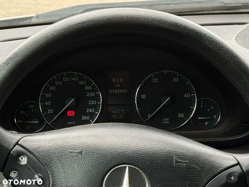 Mercedes-Benz Klasa C 220 T CDI Avantgarde - 8