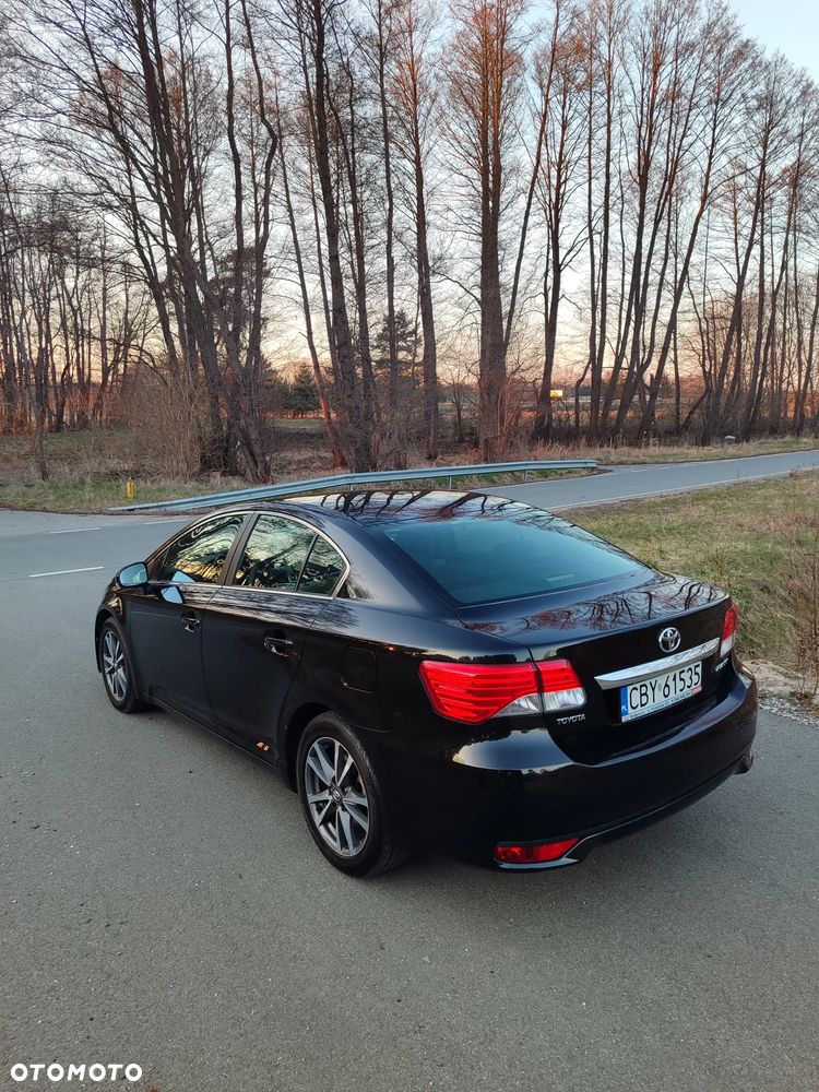 Toyota Avensis 1.8 Premium - 8
