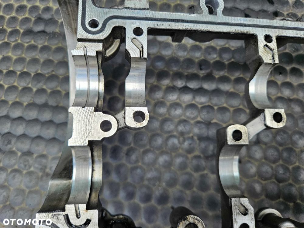 Głowica 0593S 0594S Lewa Prawa Wałki Zawory Pokrywa 2.7 3.0 TDI V6 Audi A4 B8 A5 A6 Q5 VW - 19