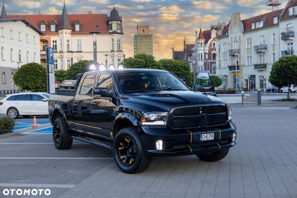 Dodge RAM 5.7 4x4 - 11