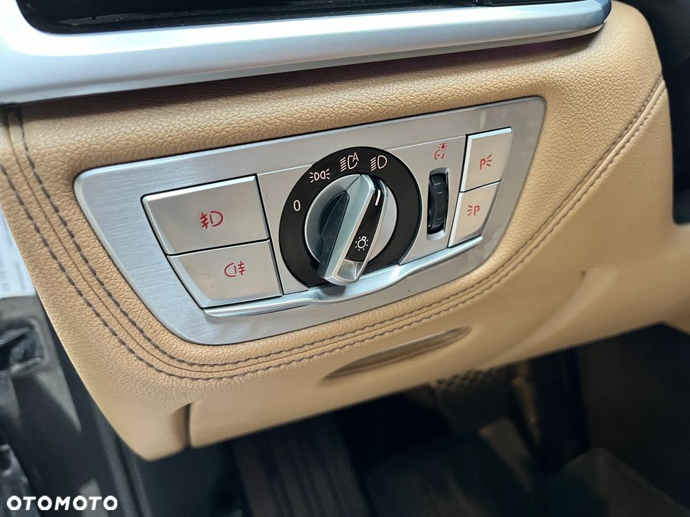 BMW Seria 7 730d xDrive - 21
