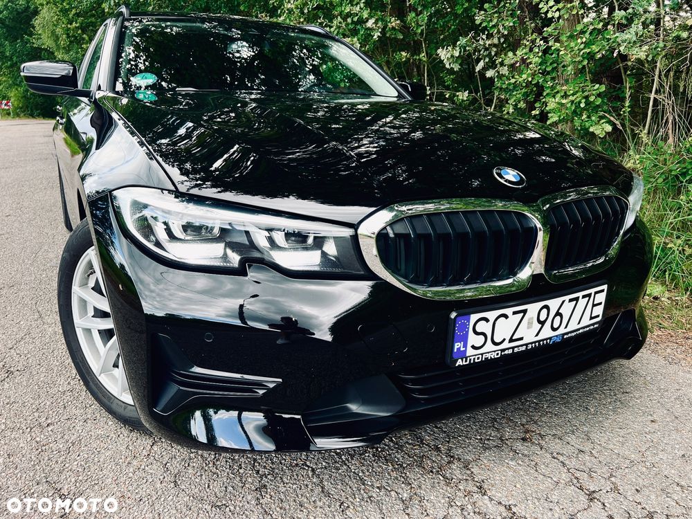 BMW Seria 3 318d Edition Luxury Line Purity - 2
