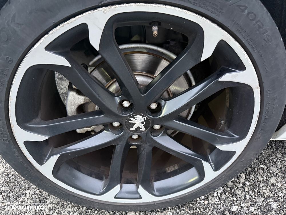 Peugeot RCZ 1.6 200 THP - 24