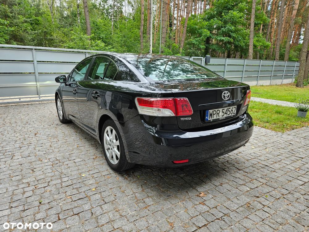 Toyota Avensis 2.0 Sol plus - 3