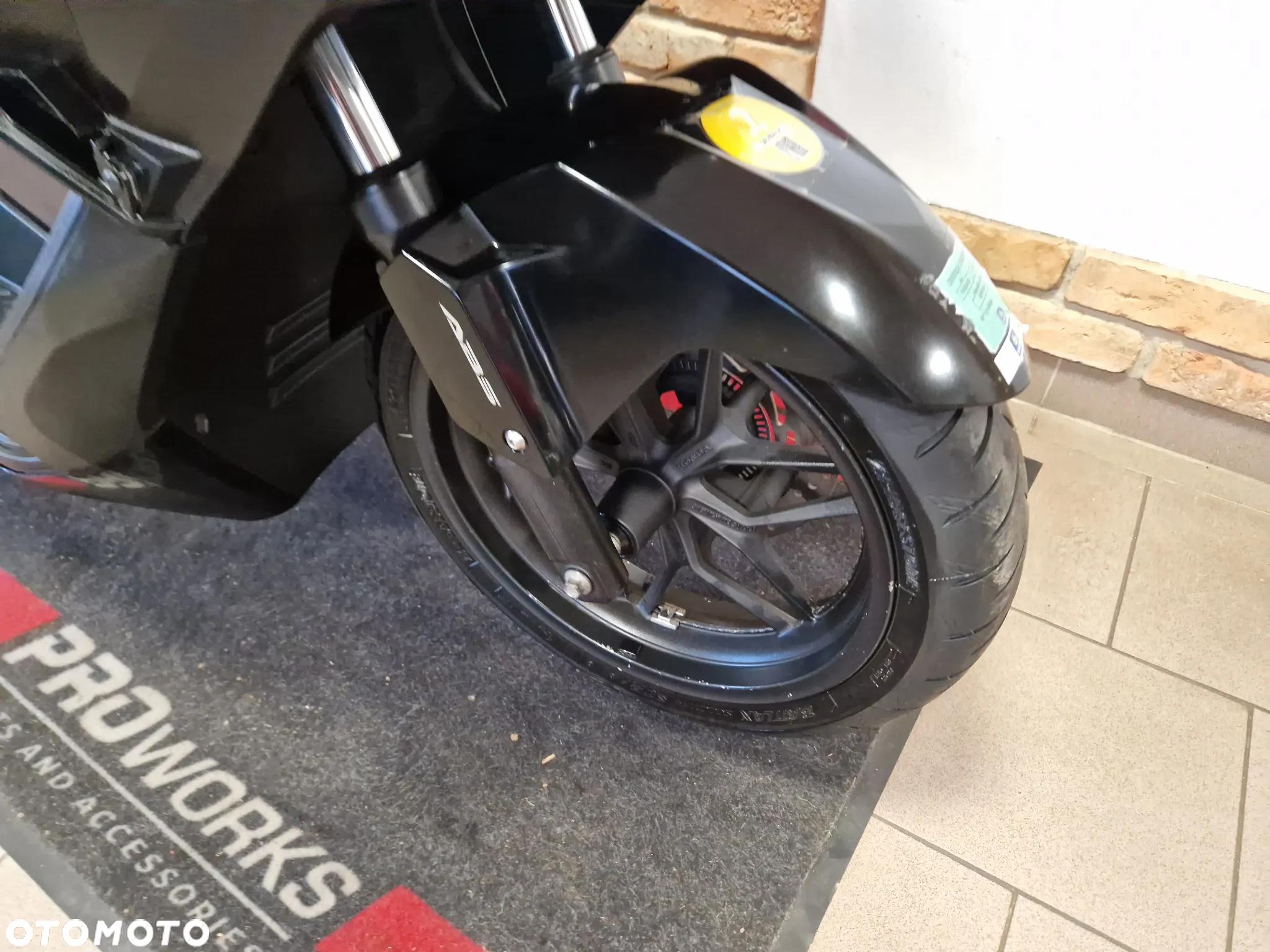 Honda NSS - 33