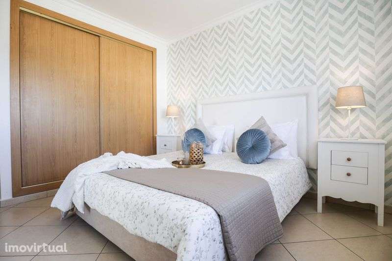 Moradia T3 em condomínio privado em Albufeira para arrendamento anual - Grande imagem: 5/12