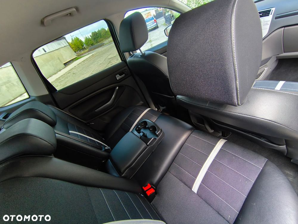 Ford Kuga 2.0 TDCi 4WD Titanium - 30