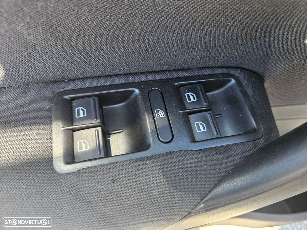 VW Polo 1.6 TDI Confortline BlueMotion - 38